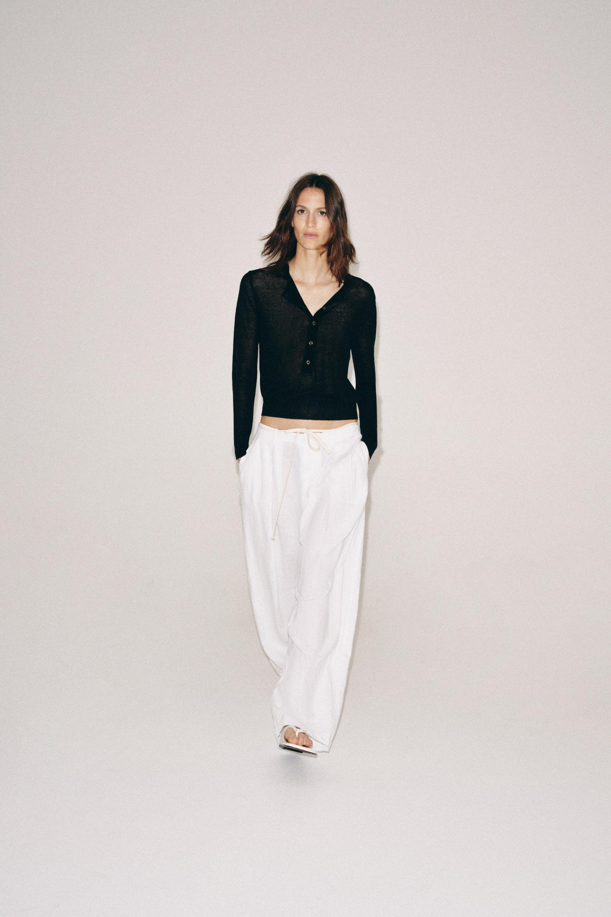 PULL EN MAILLE AVEC BOUTONS